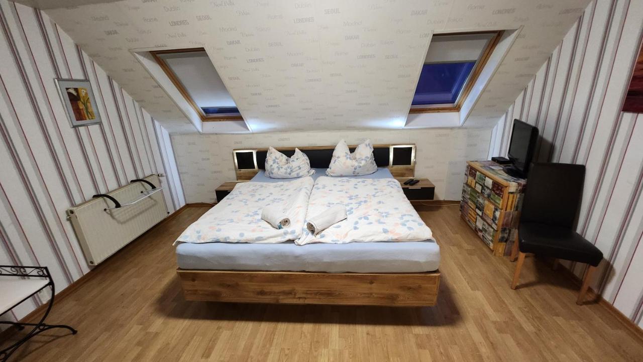 Monteurwohnung Ha-Wei -90 M2 Hangen-Weisheim מראה חיצוני תמונה