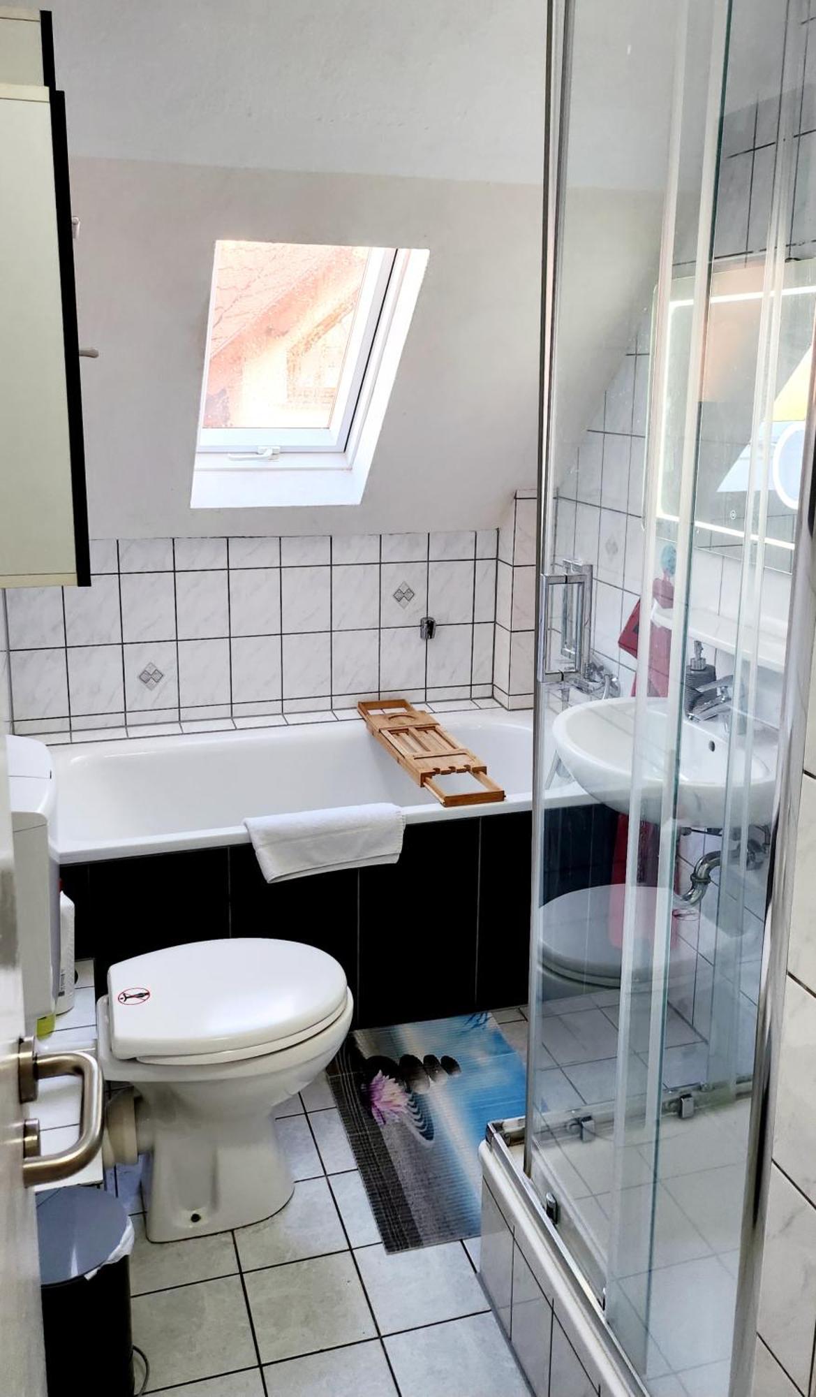 Monteurwohnung Ha-Wei -90 M2 Hangen-Weisheim מראה חיצוני תמונה
